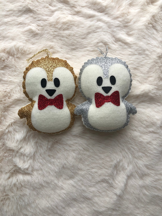 Boule de Noël Pingouin – Fait main en feutrine
