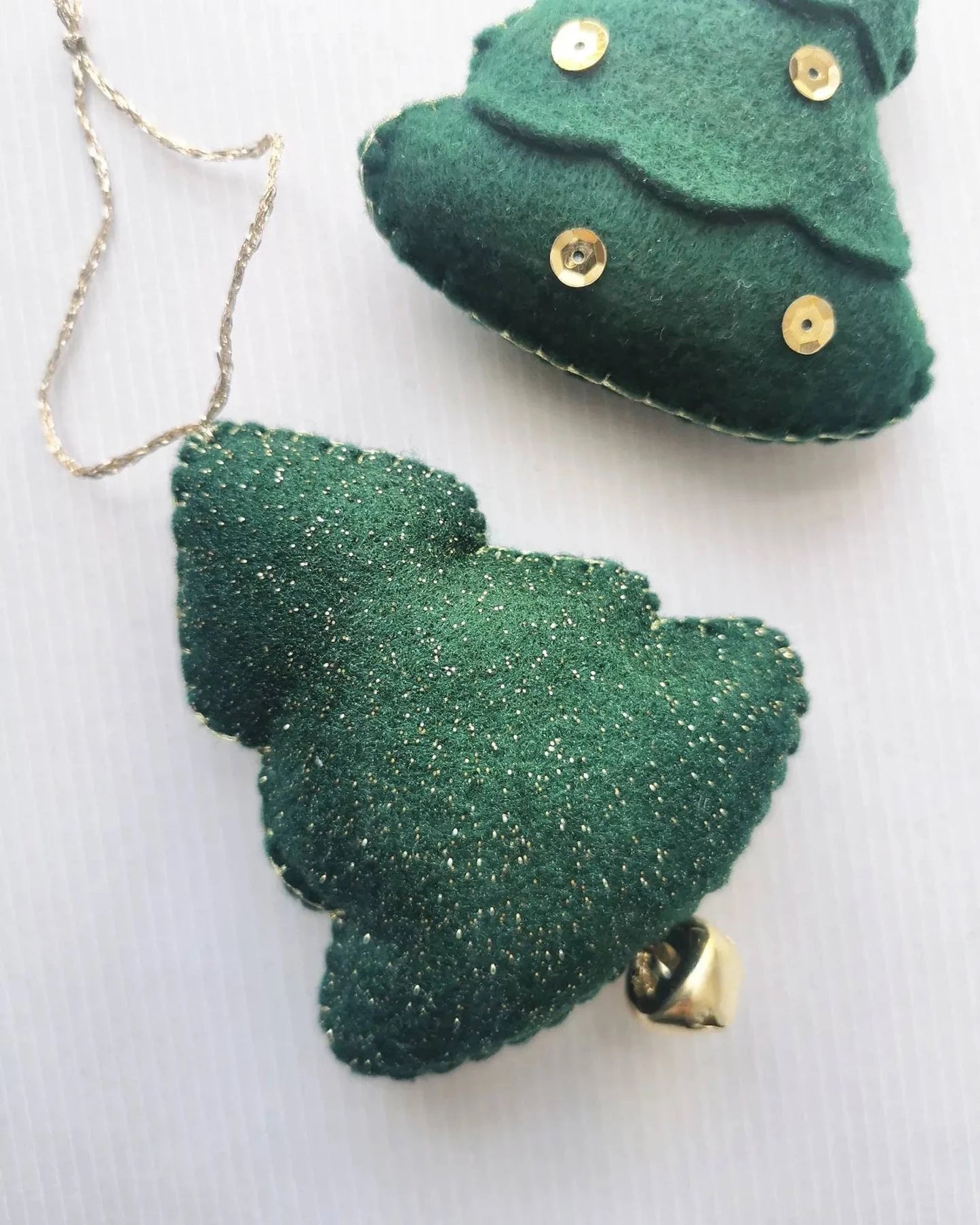 Boule de Noël en feutrine - Modèle sapin - Décoration de Noël