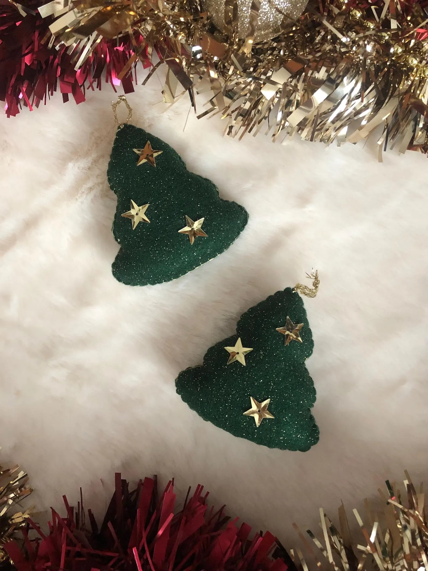 Boule de Noël en forme de sapin avec étoile pour décoration de noël